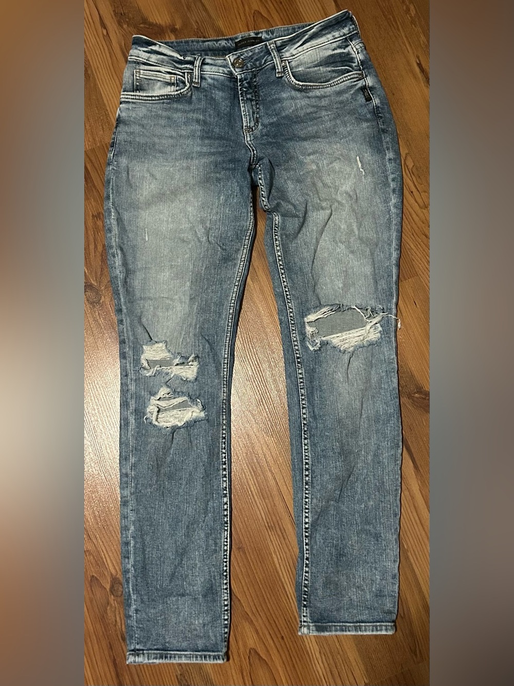 Silver Jeans Skinny Distressed Blue Denim 👖